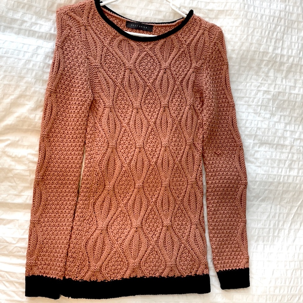 Suzy Shier Coral and Black Acrylic Sweater